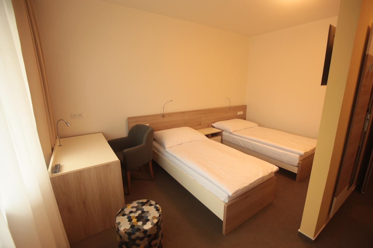 Hotel Devitka Janov Kültér fotó